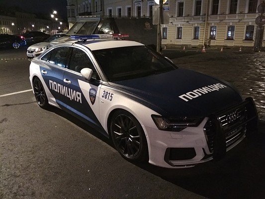 Ауди р8 полиция