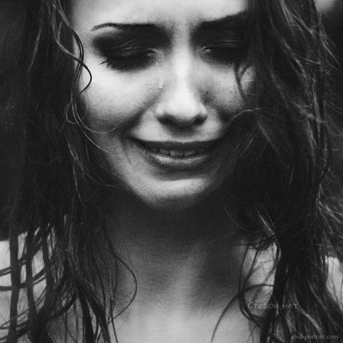 Картинки девушка дождь слезы (61 фото)