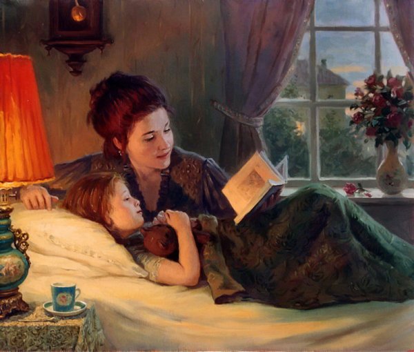 Мама читает книгу ребенку