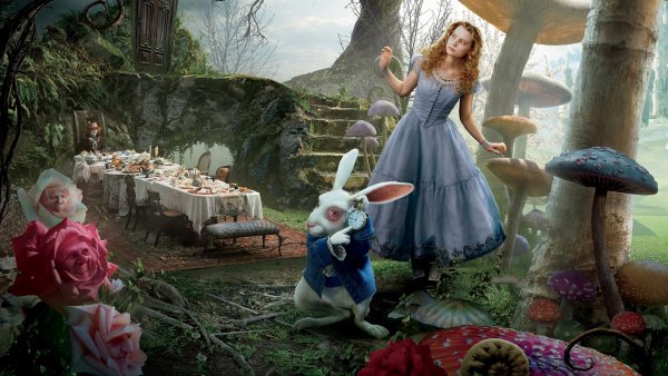Алиса в стране чудес тим Бертон 2010