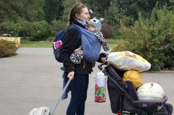 Слинг коляска