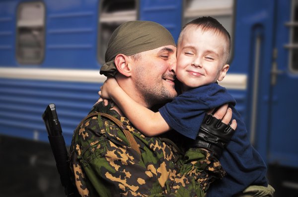 Военный с сыном