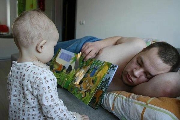 Папа спит
