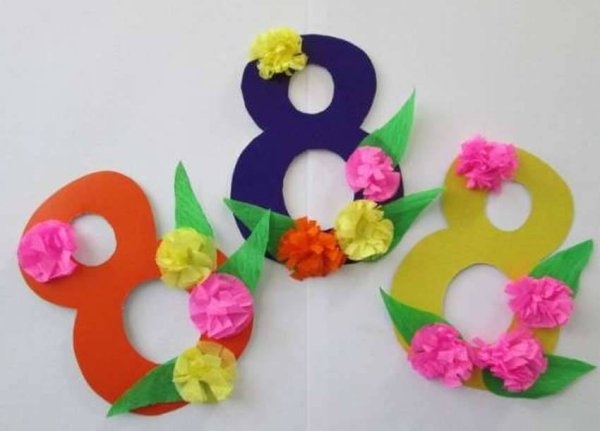 Восьмерка из бумаги на 8 марта