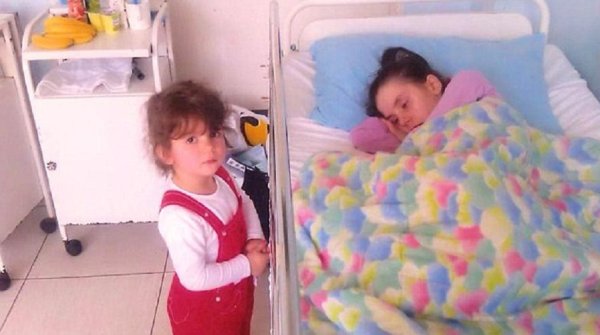 Мамы спят с ребенком в больнице