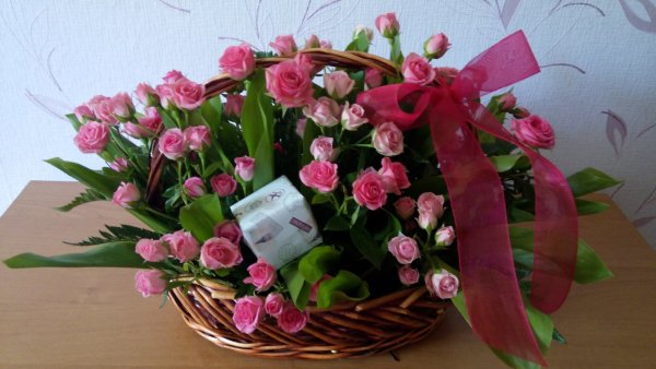Корзина с цветами