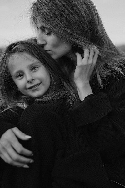 Портретная фотосессия мама и дочь