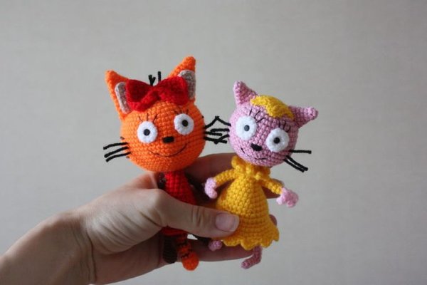 Три кота лапочка крючком