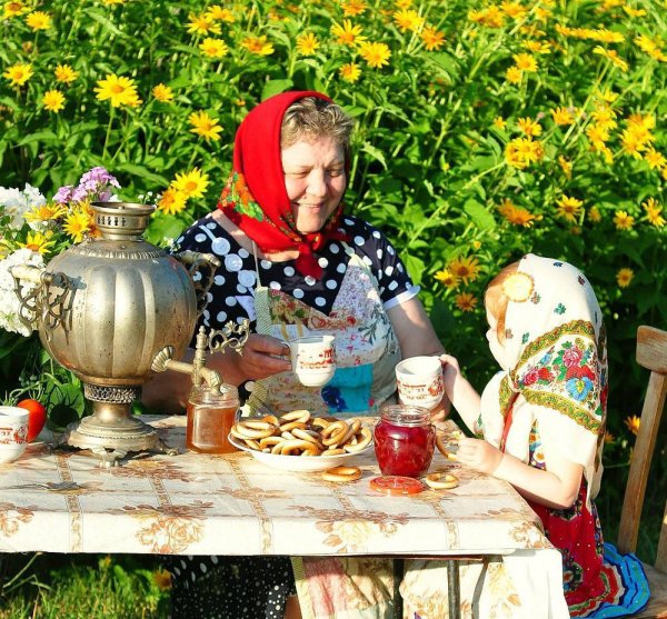 Бабушка в деревне