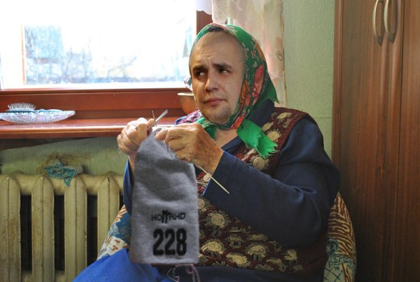 Бабушки вязальщицы