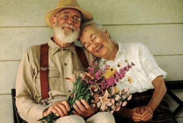 Фотографии бабушек и дедушек