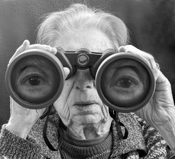 Картинки бабушка в очках (44 фото)
