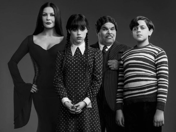 Кэтрин Зета-Джонс Catherine Zeta-Jones Morticia Addams