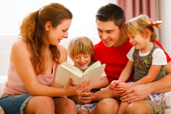 Дети и родители вместе