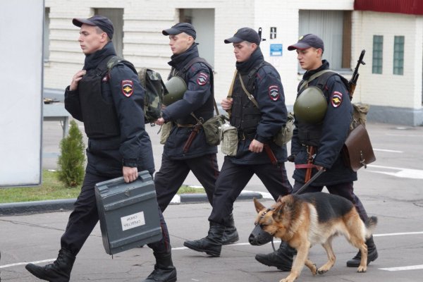 Полиция России спасает