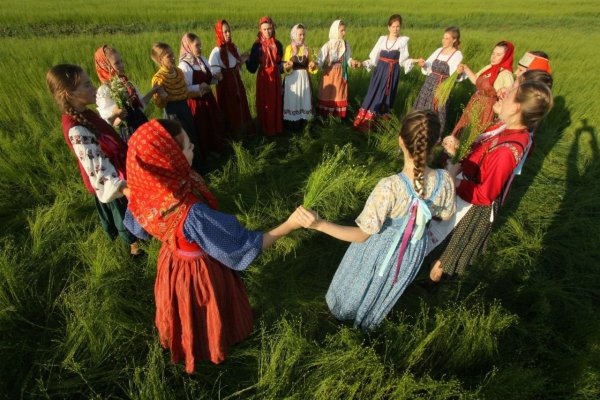 15 Июня Вьюн зеленый народный праздник