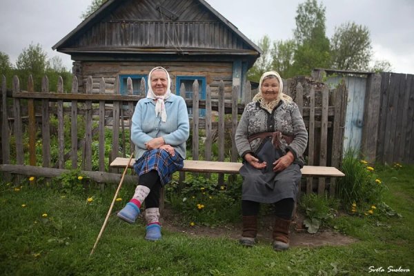 Бабушка в деревне