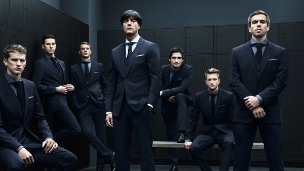 Сборная Германии по футболу в костюмах Hugo Boss