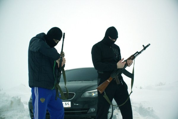 Бандит с автоматом
