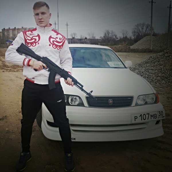 Мерседес w140 и автомат АК-47
