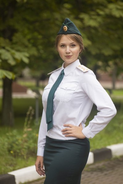 Форма таможенника женская