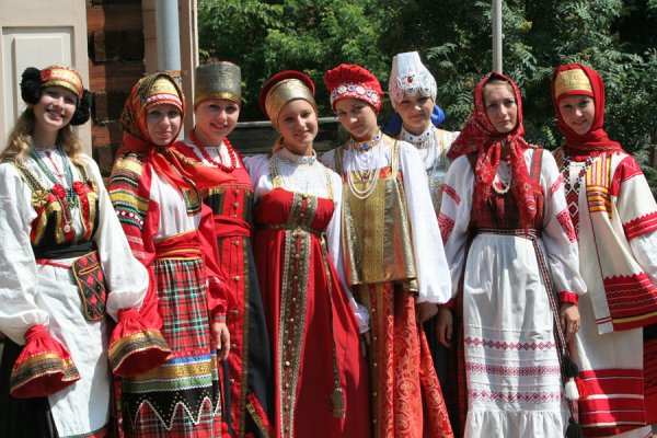 Картинки люди в русских народных костюмах (46 фото)