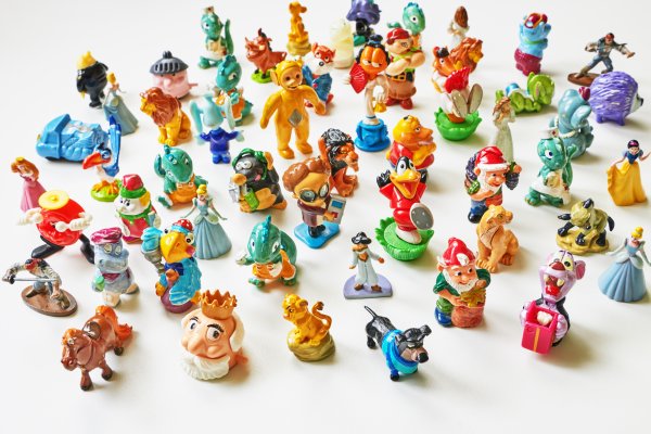 Киндер сюрприз игрушки