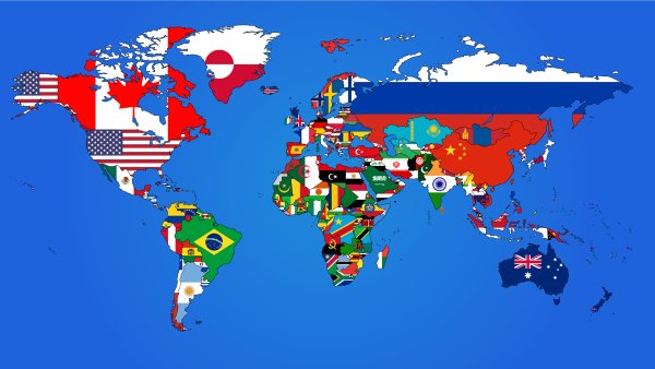 Карта мира с флагами государств