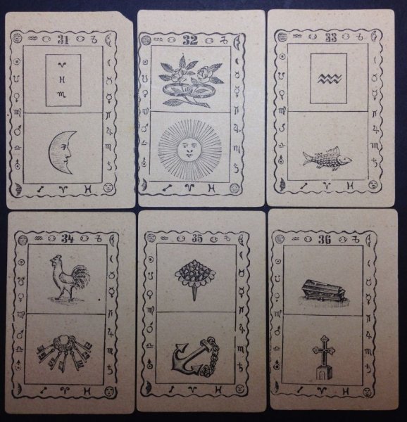 Карты Таро: "Mlle Lenormand"