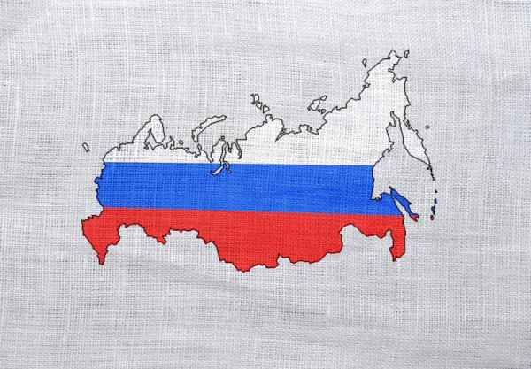 Карта России в цвете флага