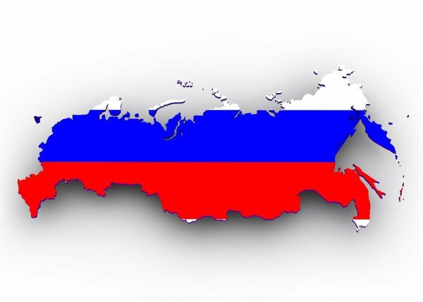 Российский флаг на карте России