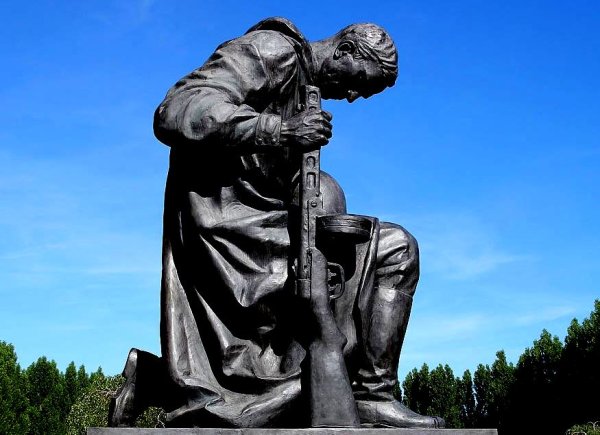 Солдат Трептов парк