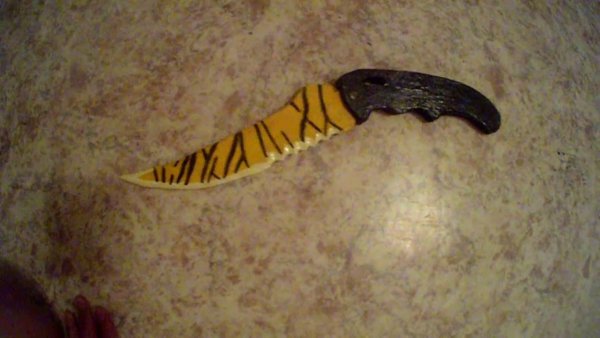Раскраски зуб тигра нож (50 фото)