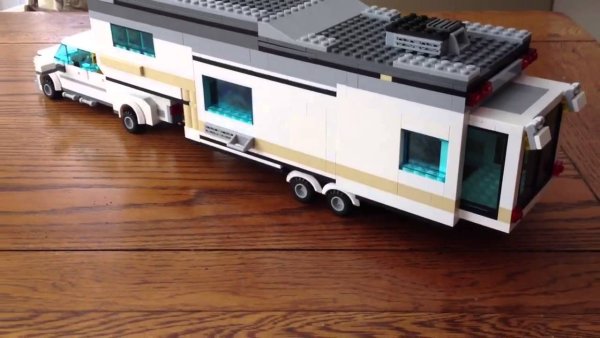 LEGO moc дом на колесах