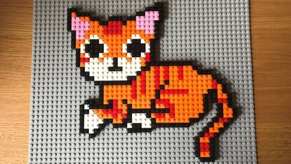 Котик из лего