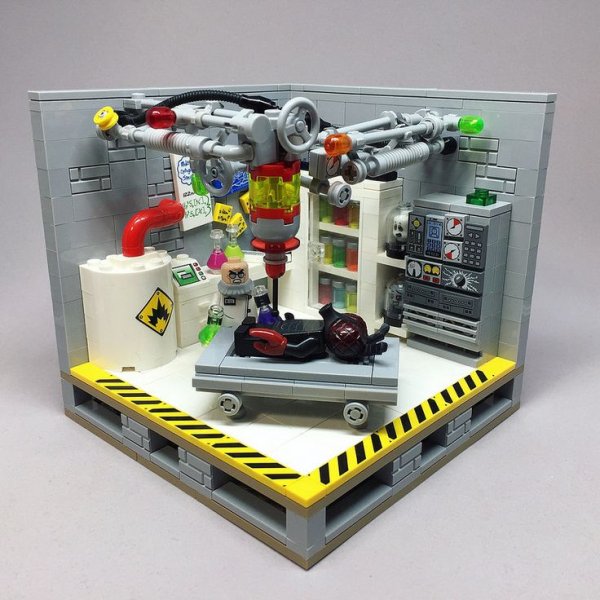 LEGO биохимическая лаборатория