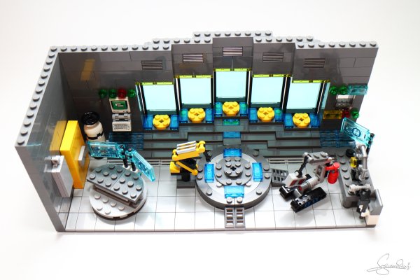 LEGO лаборатория Тони Старка