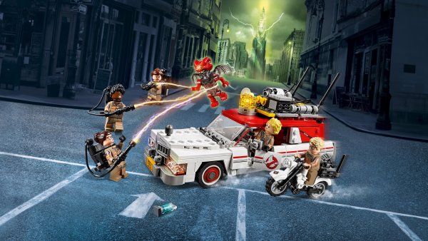 LEGO GHOSTBUSTERS Ecto-1