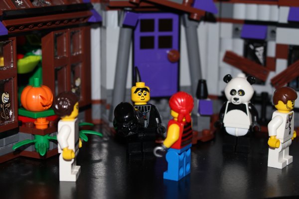 LEGO Halloween 2020