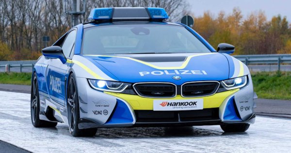 BMW i8 полиция Германии