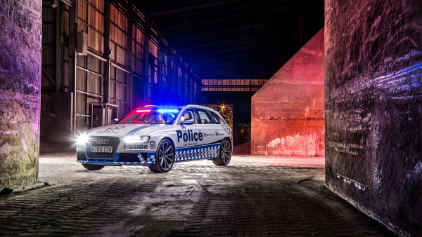 Машина Ауди rs4 ДПС