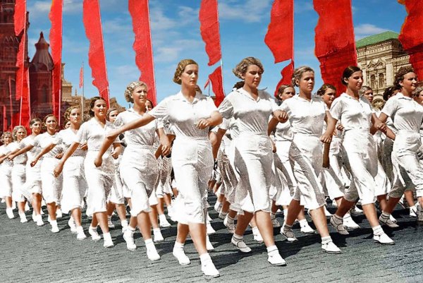Парад физкультурников на красной площади 1936
