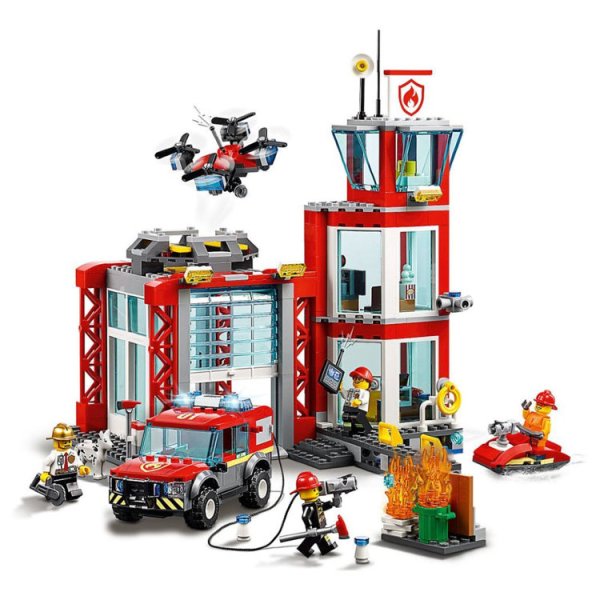 Конструктор LEGO City 60215 пожарное депо