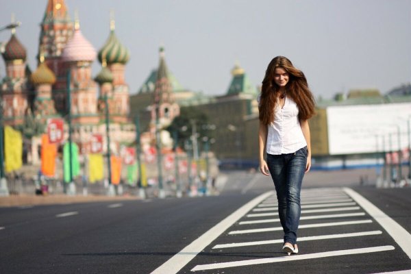 Фотосессия прогулки по Москве девушка