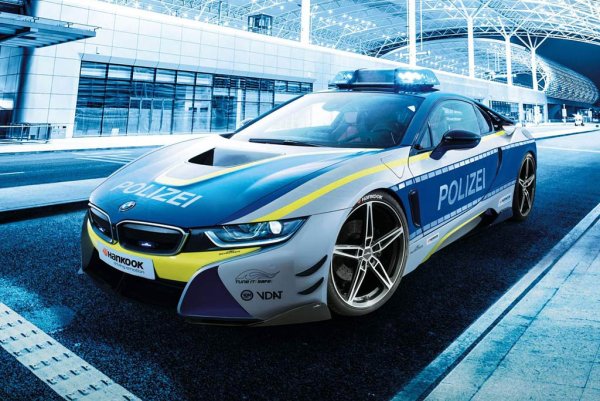 BMW i8 полиция Германии