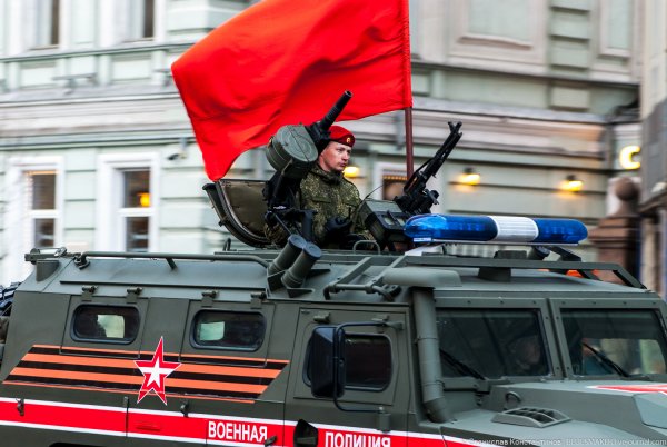 Военная полиция парад