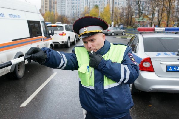 Сотрудник ДПС