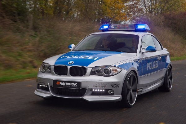 Полицейская БМВ е39