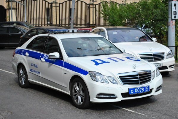 Mercedes w204 полиция
