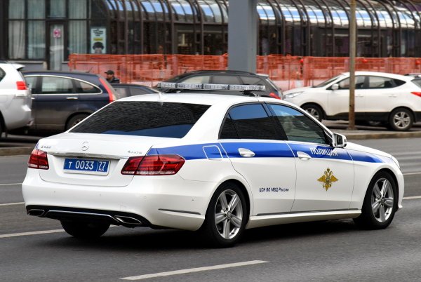 Мерседес е63 полиция